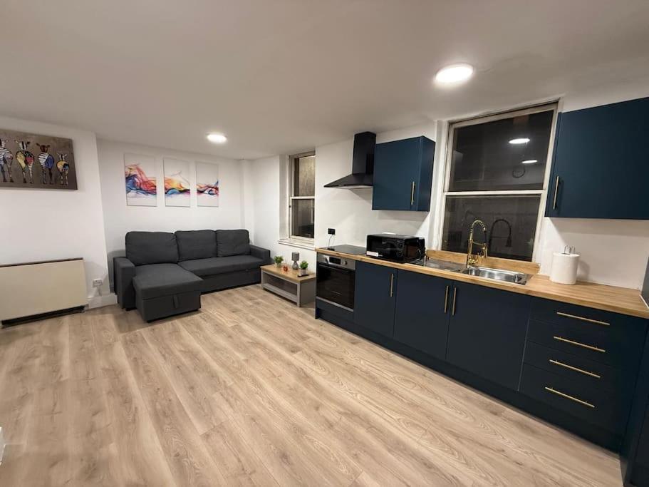 Modern 1 Bedroom - 5 Min Walk From Princess Street Eb1 Эдинбург Экстерьер фото